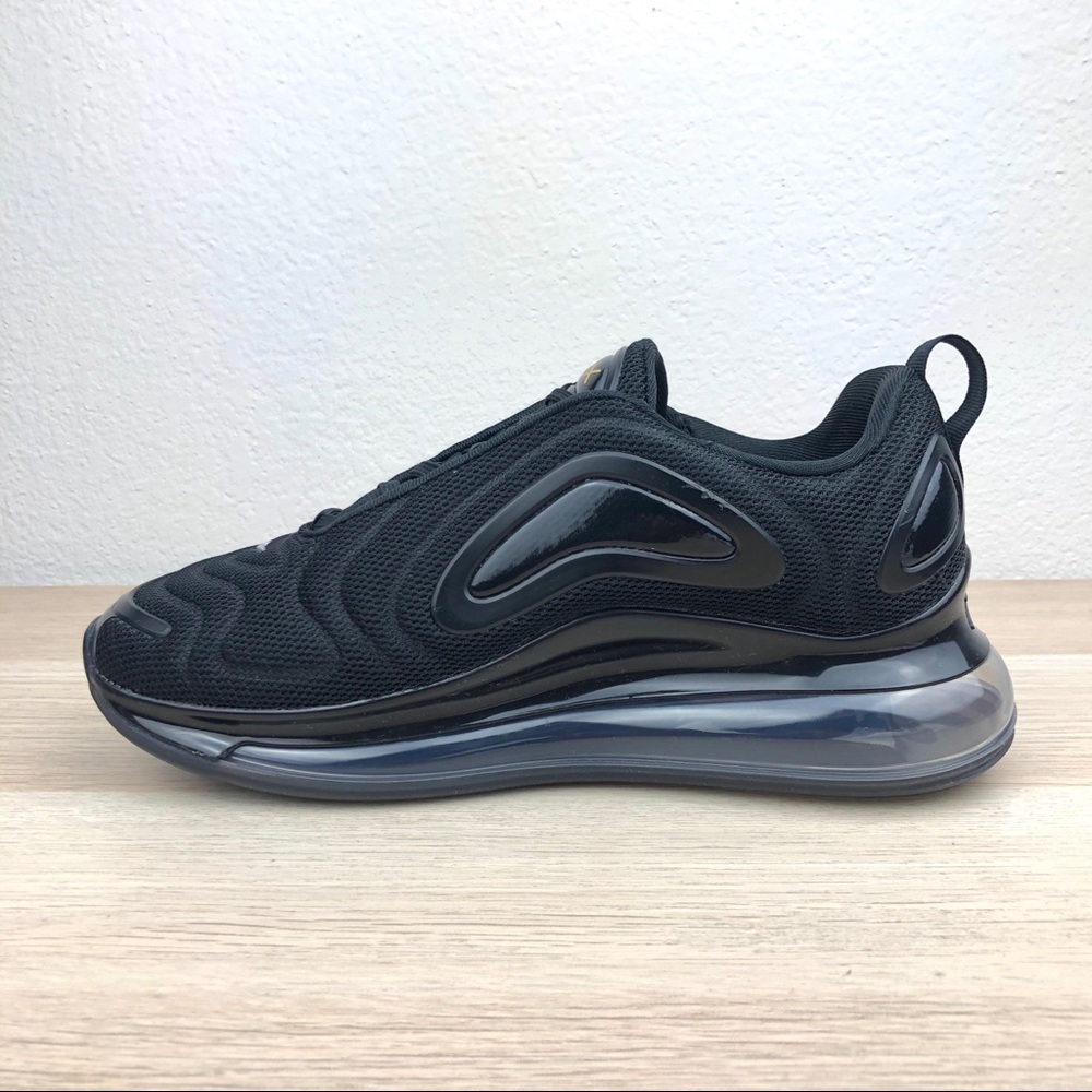Nike Women’s Air Max 720 ‘Black Metallic’ - Picture 7 of 8